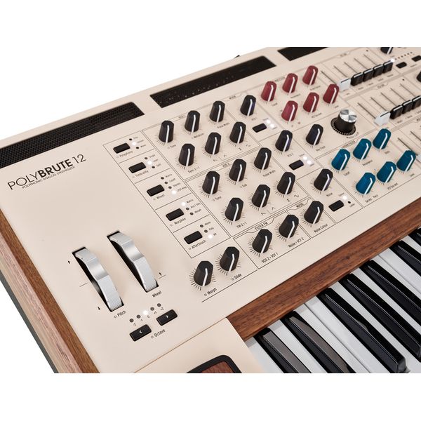 Arturia PolyBrute 12 Arturia PolyBrute 12