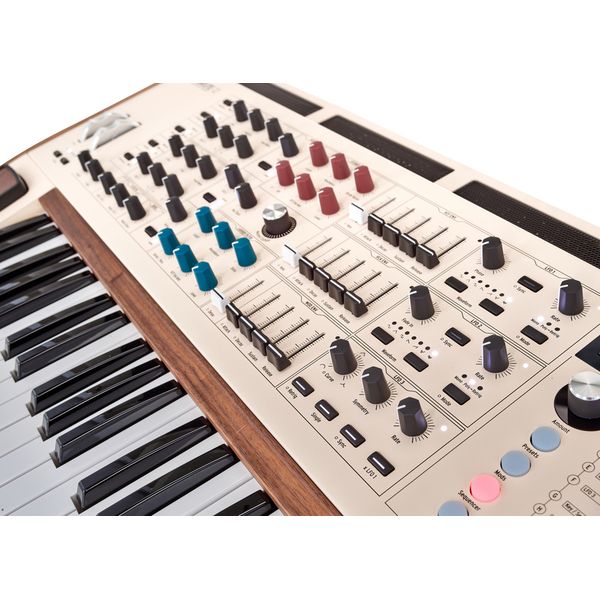 Arturia PolyBrute 12 Arturia PolyBrute 12
