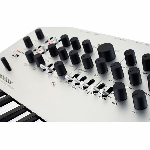 Korg Minilogue Korg Minilogue