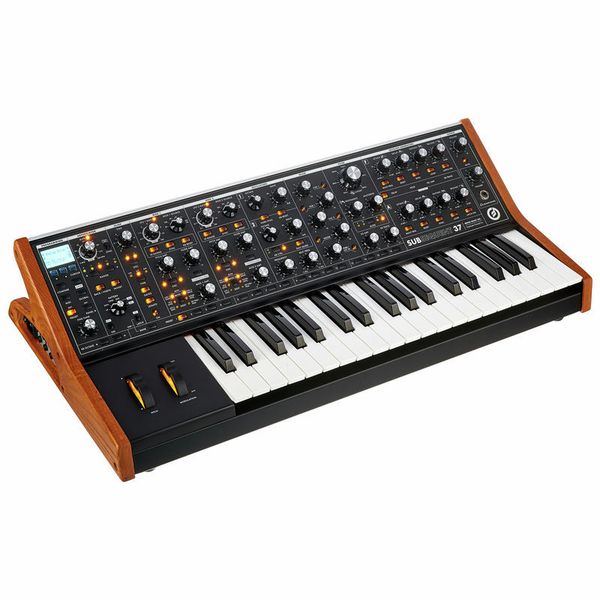 Moog Subsequent 37 Moog Subsequent 37