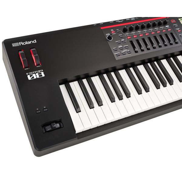 Roland Fantom-08 Roland Fantom-08