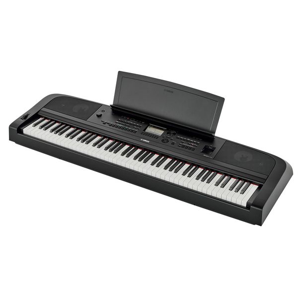 Yamaha DGX-670