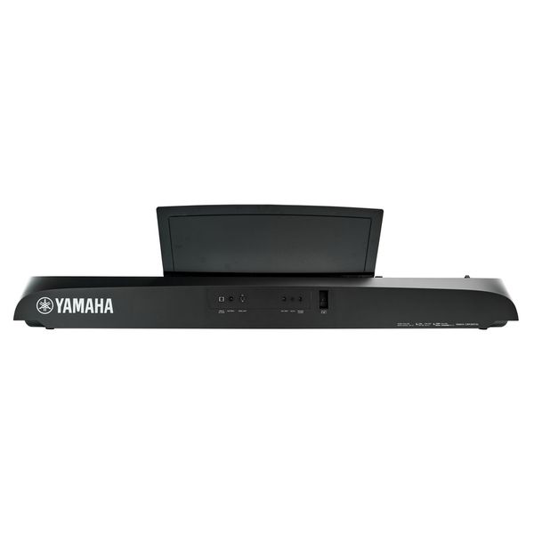 Yamaha DGX-670