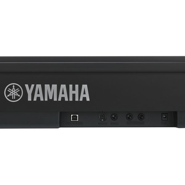 Yamaha P-225